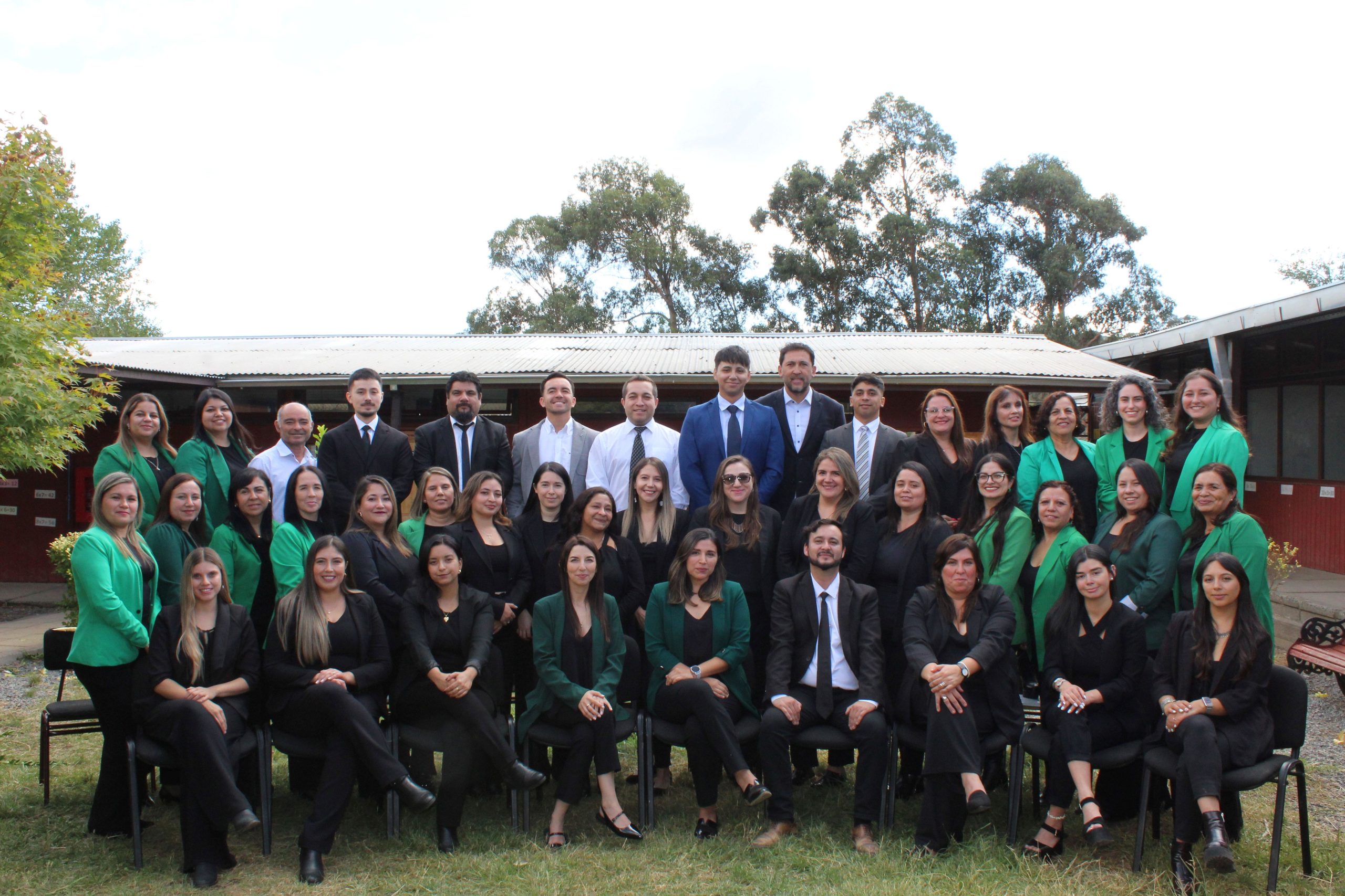 Todos los Funcionarios de la Escuela José Miguel Carrera